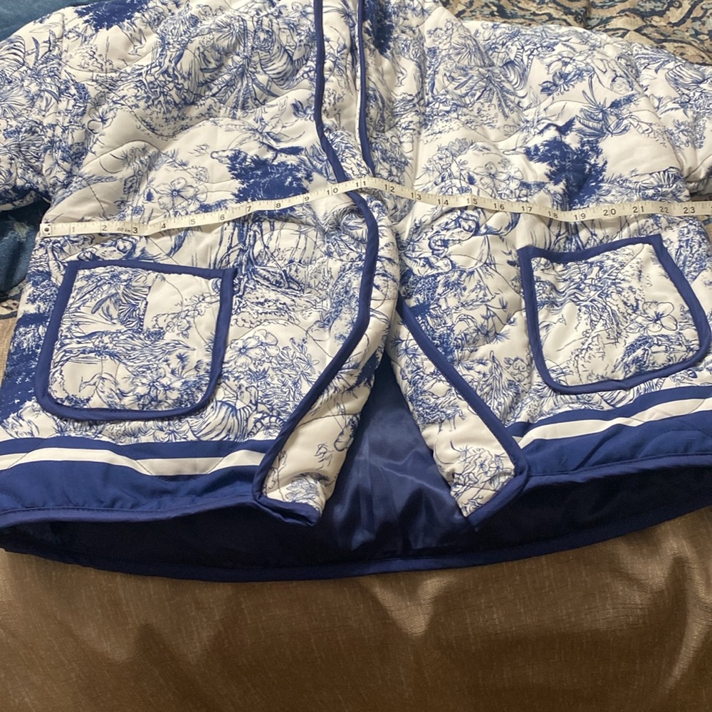 Cropped Puffer Jacket - Picture 8 of 9